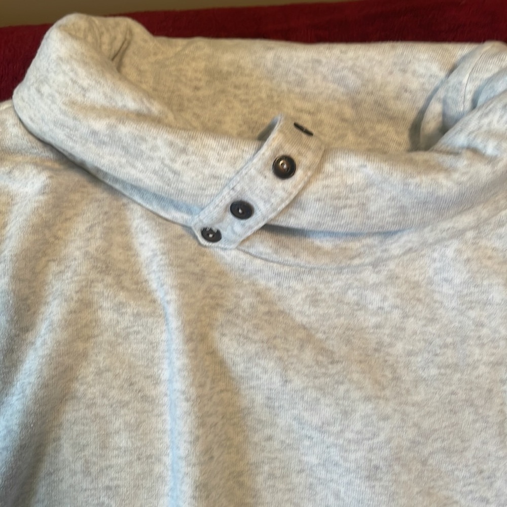 sweater - Picture 2 of 2